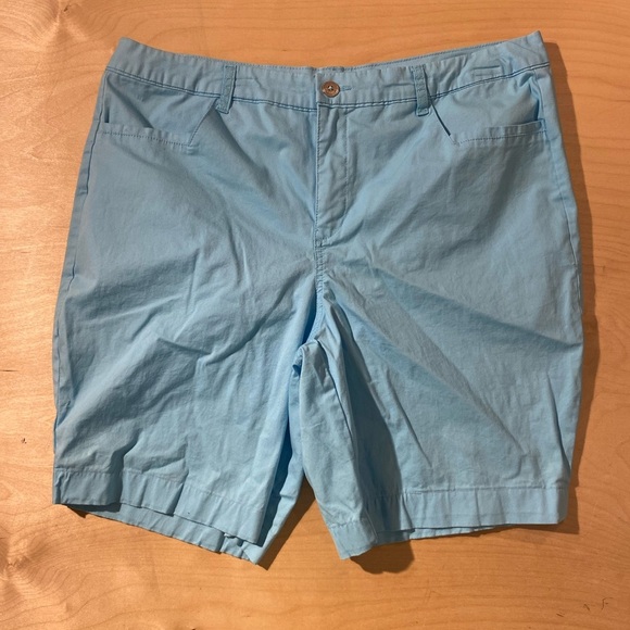 Bandolino Sky Blue Ivette Shorts 16 W (OS) - Picture 3 of 9